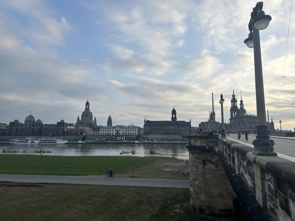 ドレスデン Dresden – SFCドイツ語研究室